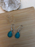 Boucle d’oreille en Howilte turquoise