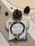 Bracelet en Pierre Lapis-Lazuli avec Charmes Dorés